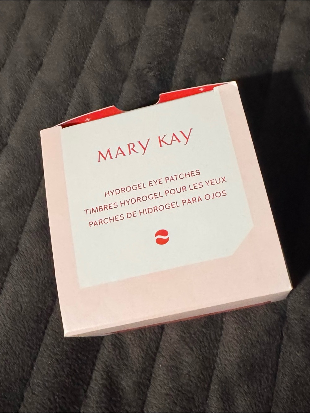 Mary Kay Pink Hydrogel Eye Patches - Soft Pink Packaging